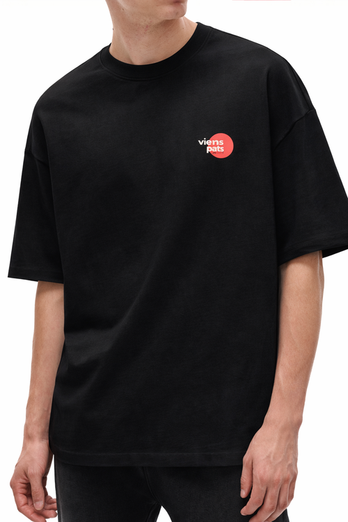 „viens pats“ dark Core T-shirt